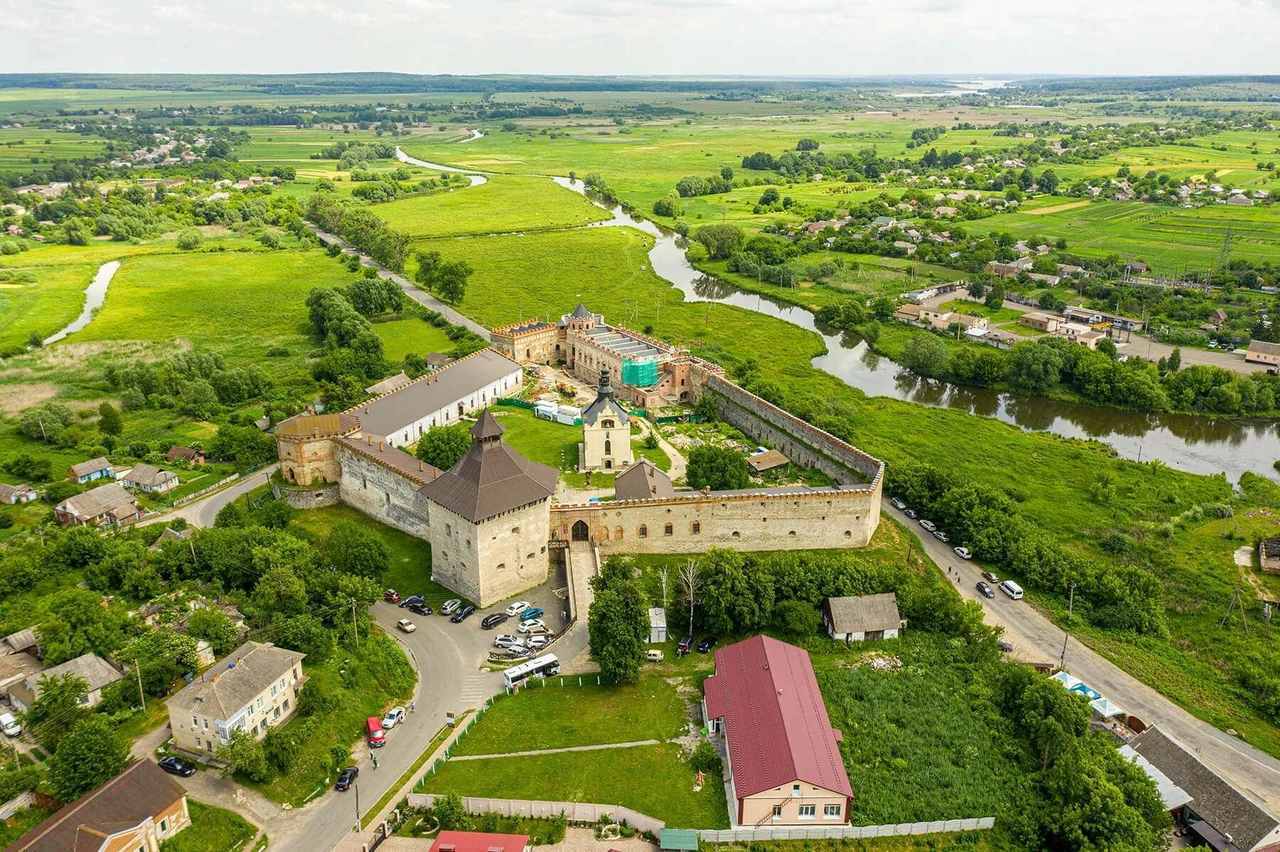 Одноденні екскурсії з Тернополя: найкращі маршрути 2026